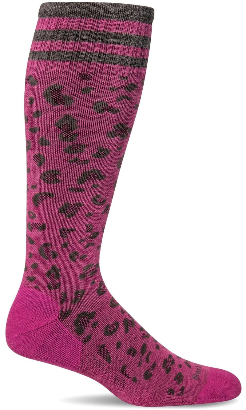 Women's Leopard | Moderate Graduated Compression Socks Lifestyle Compression Sockwell S/M Raspberry 